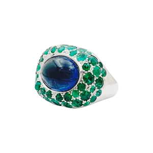 Bague Poiray « Cabaret » or blanc, iolite et émeraudes.